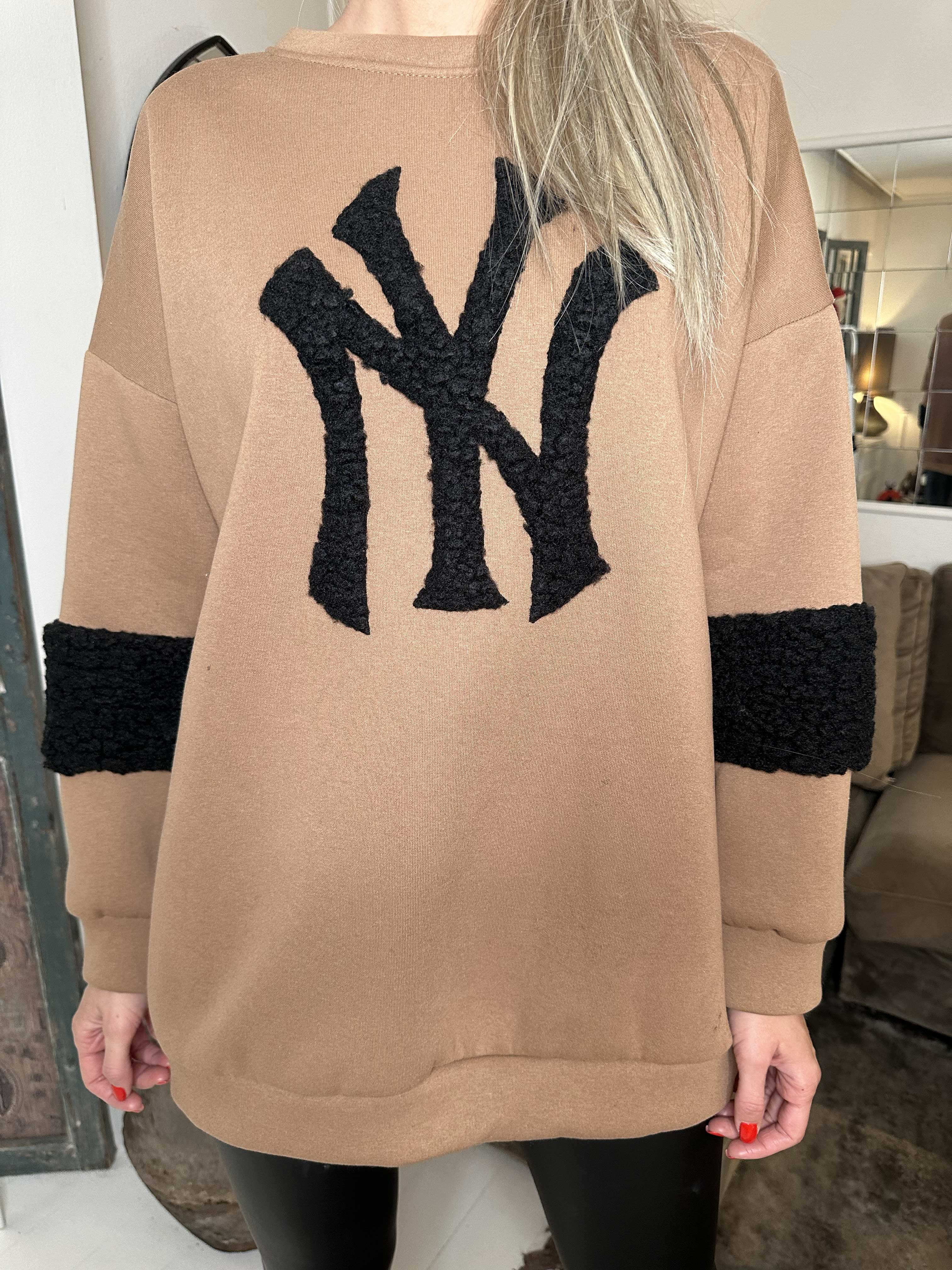 Fenya - Sweatshirt detaljeret med blødt plys